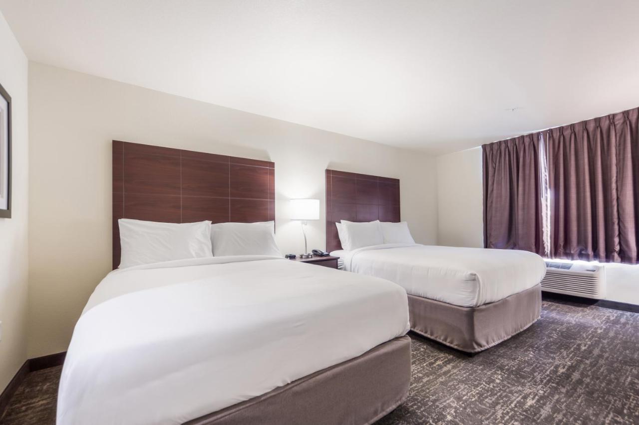 Cobblestone Inn & Suites-Fremont Esterno foto