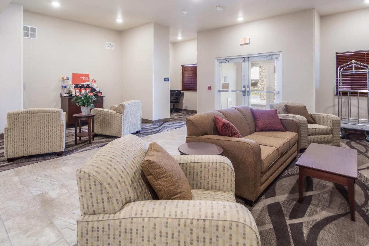 Cobblestone Inn & Suites-Fremont Esterno foto